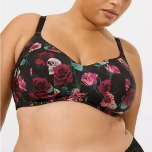 Torrid Bra‎ 44DD Purple Black Skull Smoothing Dream Wire Free Lightly Lined Plus